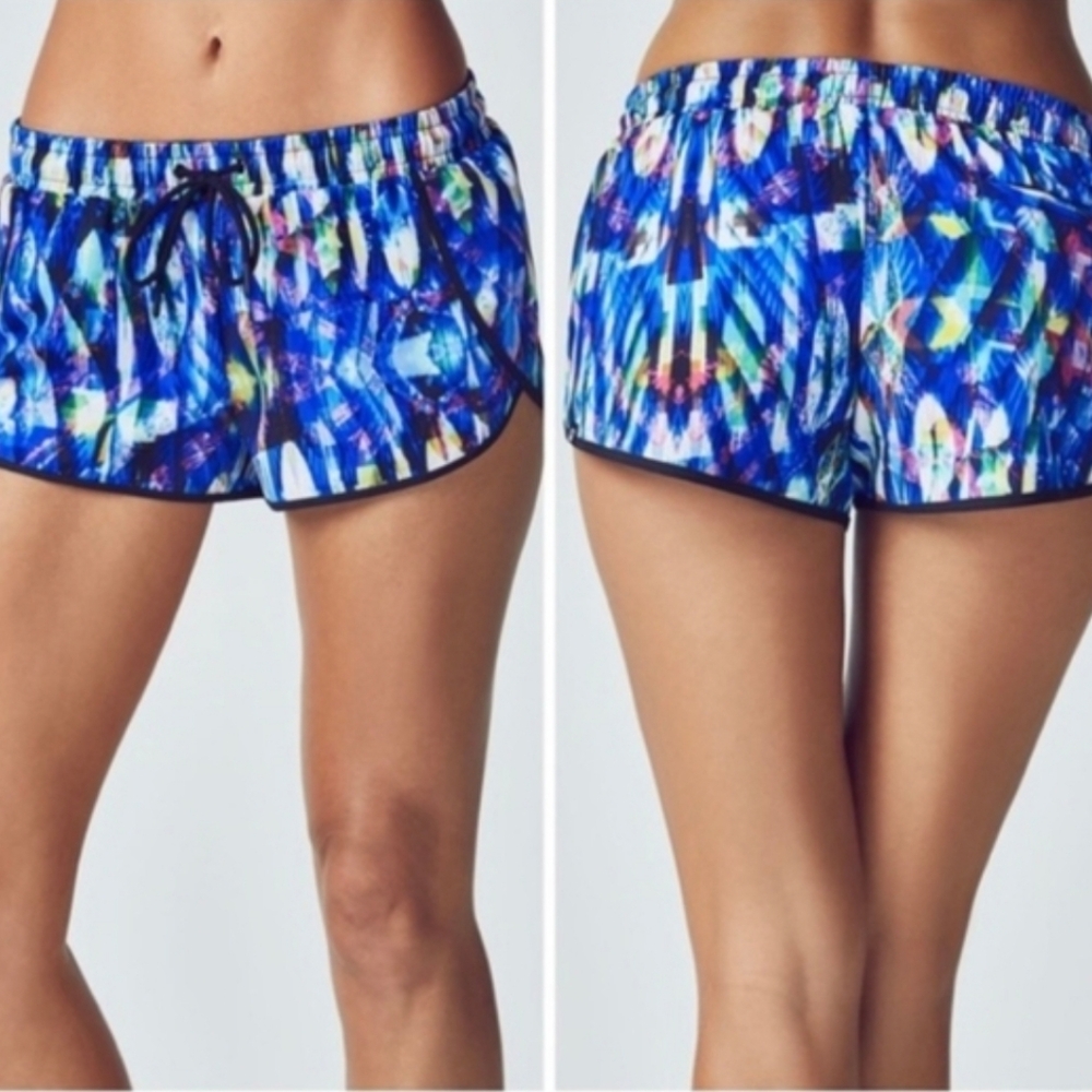 Fabletics Multicolor Shorts - Picture 2 of 6